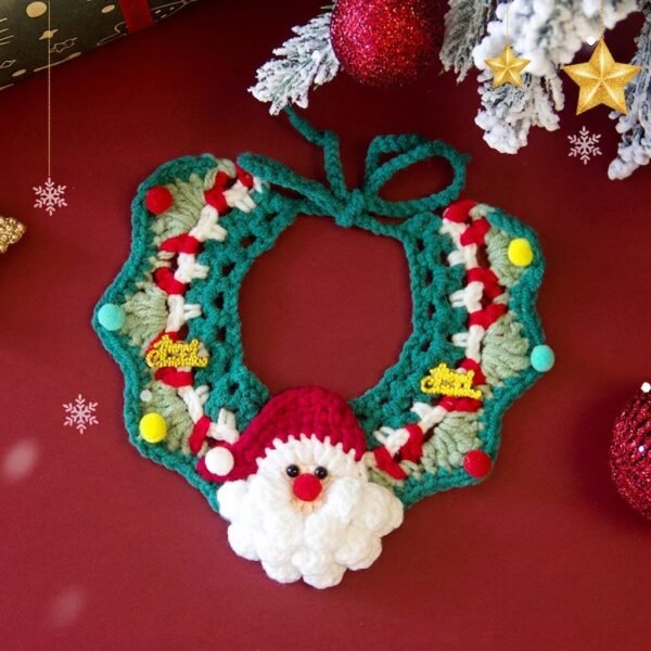 规范英文文件名 (SEO Filename) 图片 ALT 文本 (SEO Image ALT) cozipaw-christmas-collar-b53-pom-pom-santa.jpg CoziPaw hand-knitted pet Christmas collar B53 with crochet Santa and colorful pom-poms.